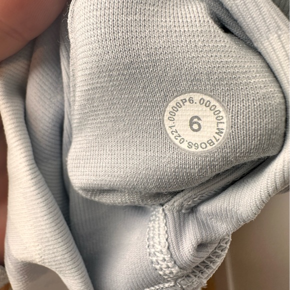 SOLD Lululemon Wunder Under Short 10” *Ribbed - Picture 5 of 8